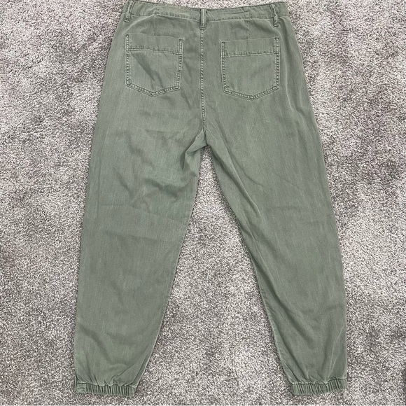 Joe’s Jeans Workwear Jogger Pants - Picture 4 of 10